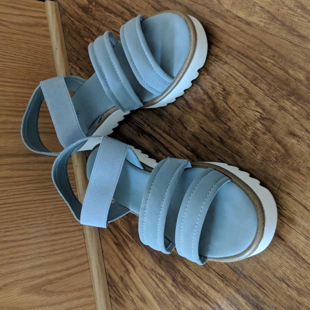 Stylus Sandals